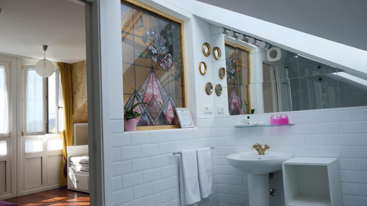 Busto Hotel La Casa De Las Camelias מראה חיצוני תמונה