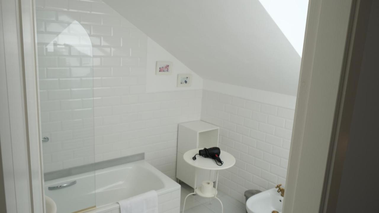Busto Hotel La Casa De Las Camelias מראה חיצוני תמונה