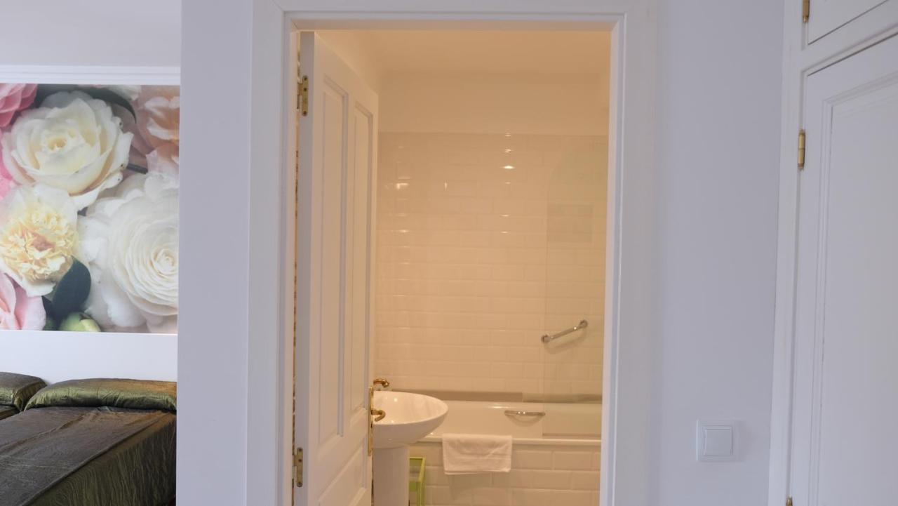 Busto Hotel La Casa De Las Camelias מראה חיצוני תמונה
