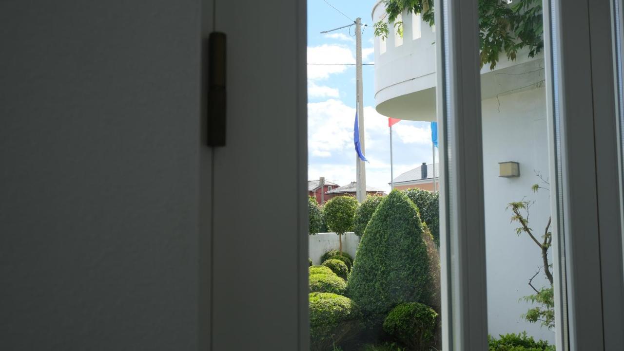 Busto Hotel La Casa De Las Camelias מראה חיצוני תמונה